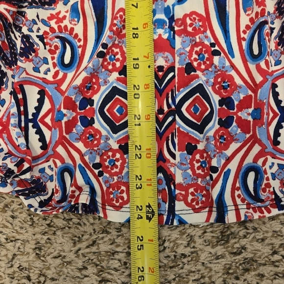 Sami & Jo Multicolor Shortsleeve With Snap Woman's Top Size Small With Stretch - Picture 8 of 10